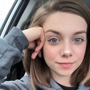 Meet your Posher, Raven